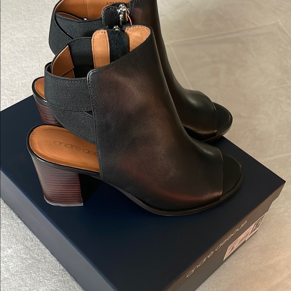 Andre Assous Black Women's Peep Toe Booties NWOT
